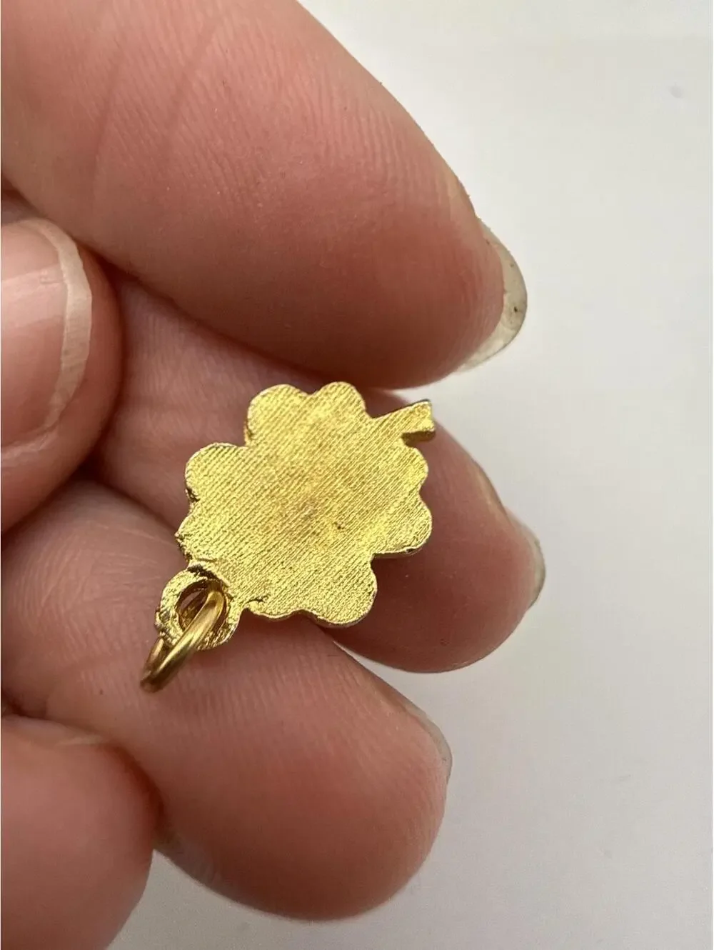 Vintage Gold Tone Leaf Charm Pendant Extra Small